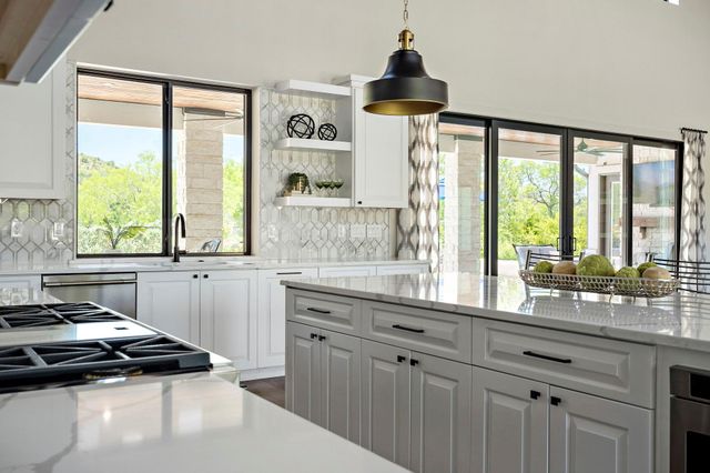 811 Wade RD, New Braunfels, TX 78132