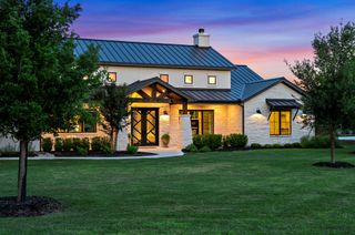 811 Wade RD, New Braunfels, TX 78132