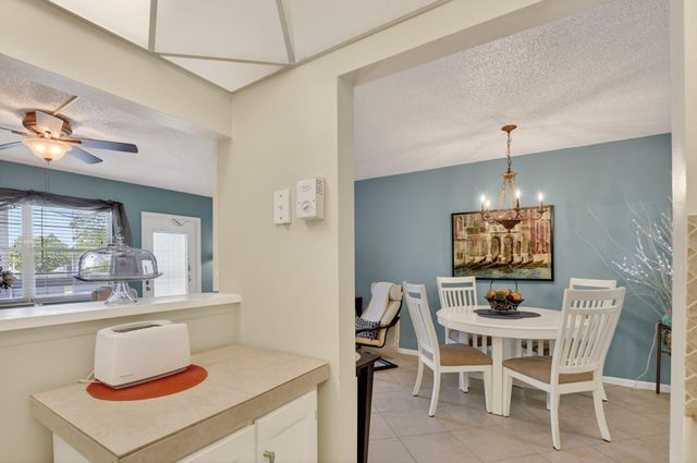 2010 N Farnham N, Deerfield Beach, FL 33442