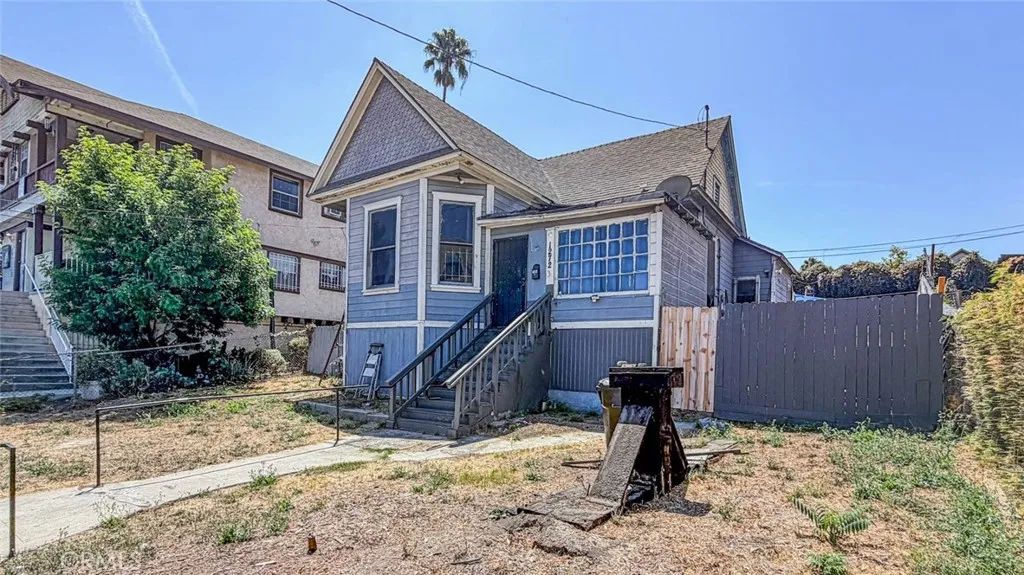 1272 West Court Street, Los Angeles, CA 90026