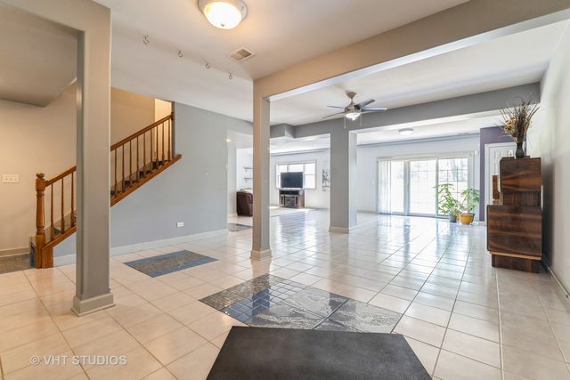 21327 Windy Hill Drive, Frankfort, IL 60423