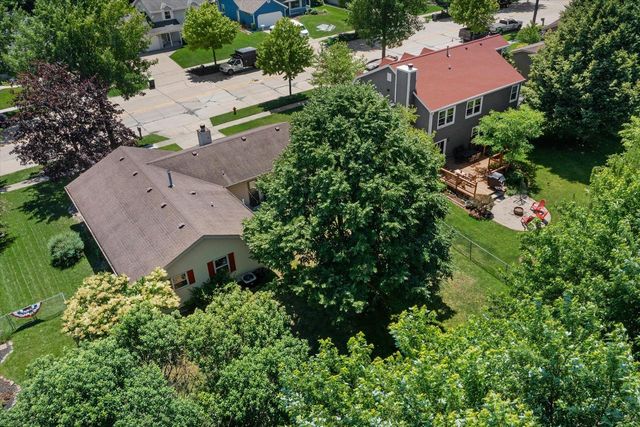 1130 E Elm ROAD, Oak Creek, WI 53154
