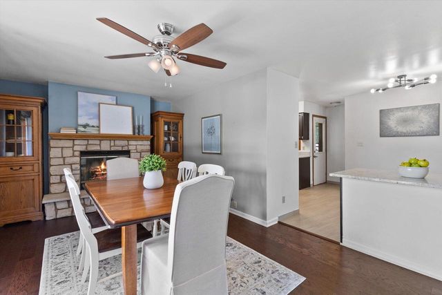 1130 E Elm ROAD, Oak Creek, WI 53154