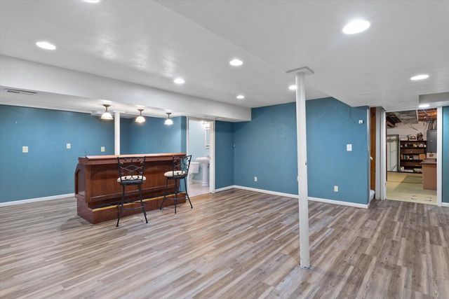 1130 E Elm ROAD, Oak Creek, WI 53154