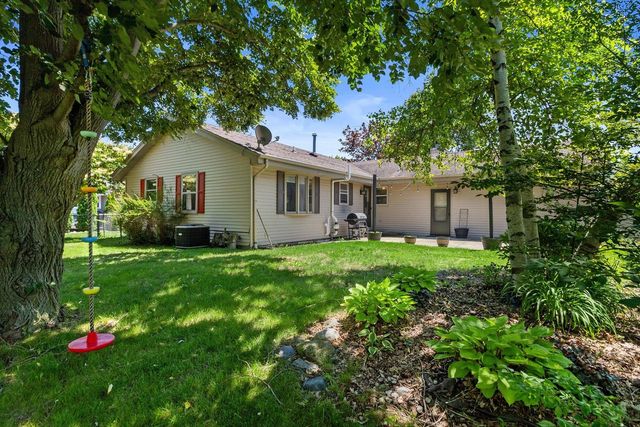 1130 E Elm ROAD, Oak Creek, WI 53154