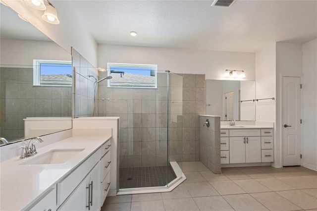 2017 BOSS HEWETT STREET, Oakland, FL 34787