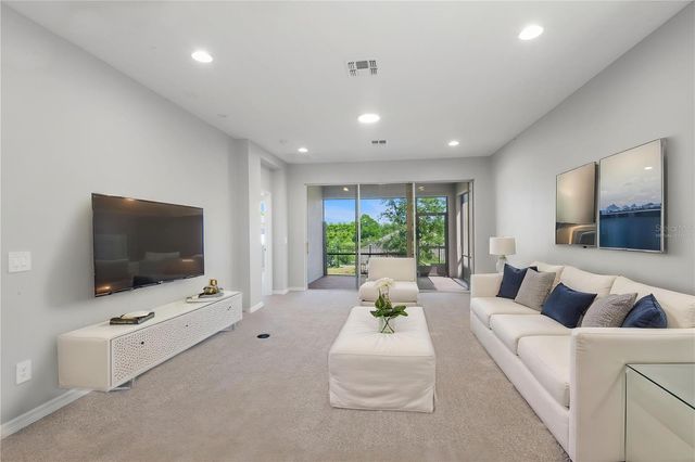 2017 BOSS HEWETT STREET, Oakland, FL 34787