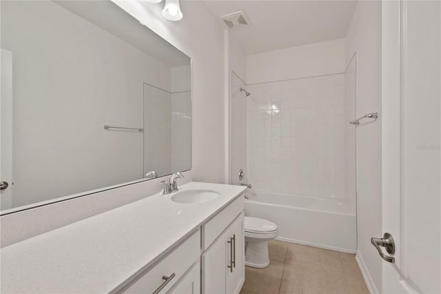 2017 BOSS HEWETT STREET, Oakland, FL 34787