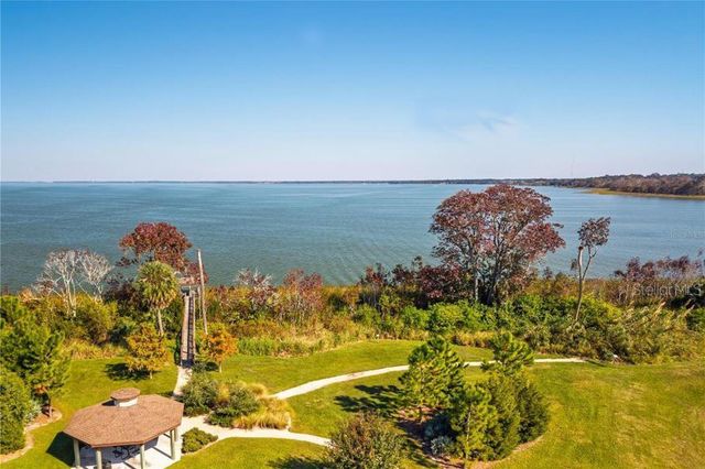 2017 BOSS HEWETT STREET, Oakland, FL 34787