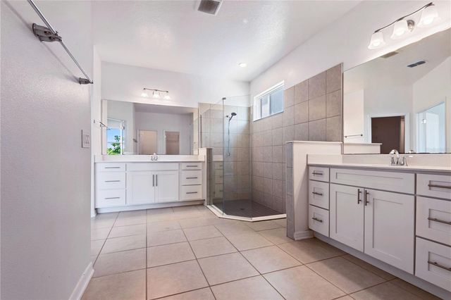 2017 BOSS HEWETT STREET, Oakland, FL 34787