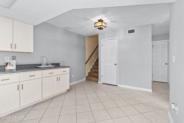 96 Springwood Square, Port Orange, FL 32129