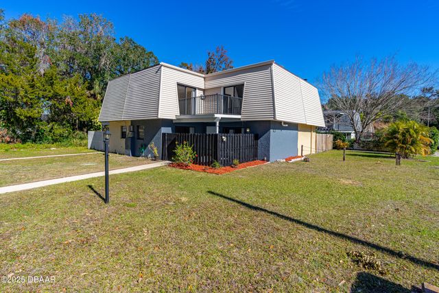 96 Springwood Square, Port Orange, FL 32129