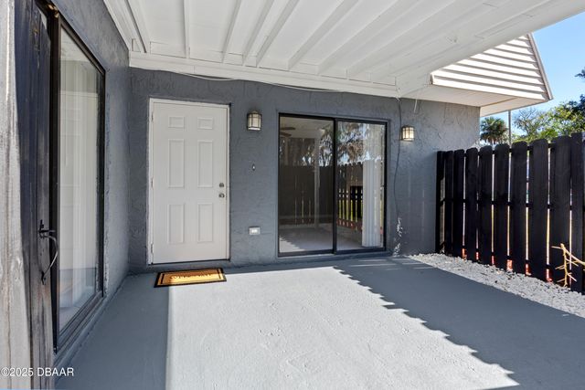 96 Springwood Square, Port Orange, FL 32129