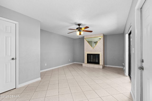 96 Springwood Square, Port Orange, FL 32129