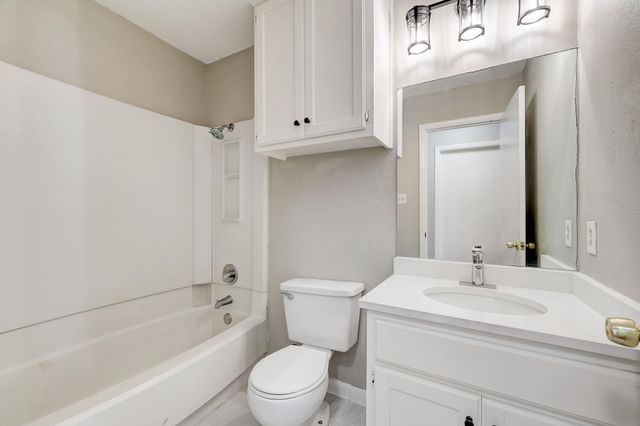 1406 Hyridge Circle, Round Rock, TX 78664