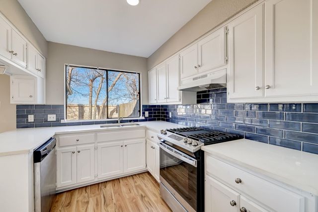 1406 Hyridge Circle, Round Rock, TX 78664