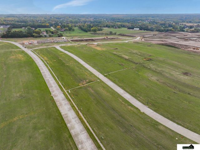 8810 S 46th Street, Lincoln, NE 68516
