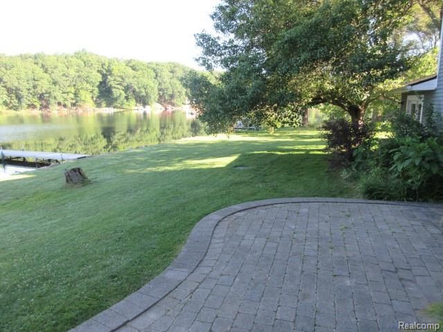 4870 Lakeview Boulevard, Clarkston, MI 48348