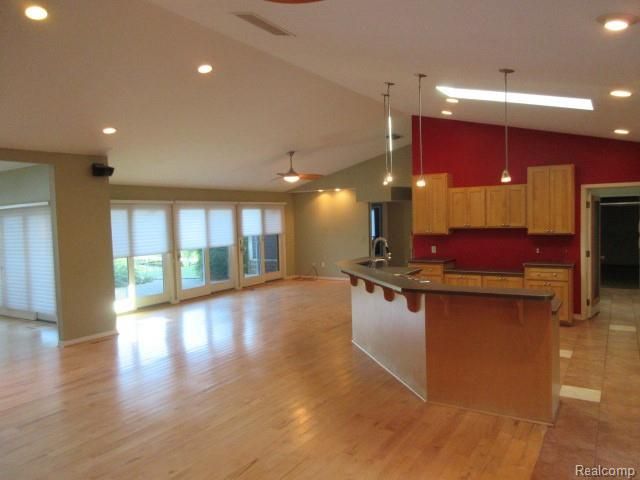 4870 Lakeview Boulevard, Clarkston, MI 48348