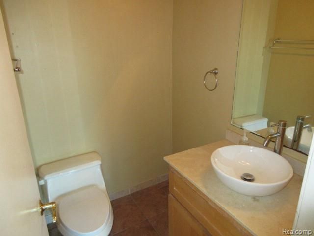 4870 Lakeview Boulevard, Clarkston, MI 48348