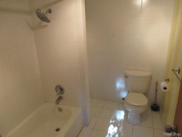 4870 Lakeview Boulevard, Clarkston, MI 48348