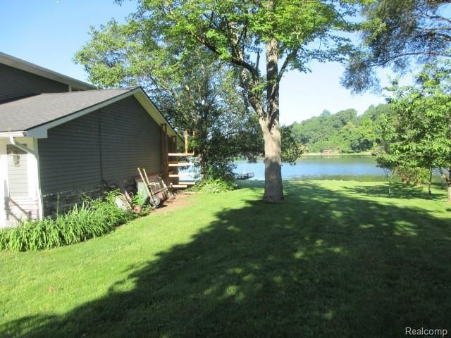 4870 Lakeview Boulevard, Clarkston, MI 48348