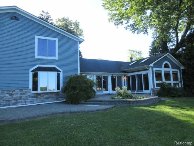 4870 Lakeview Boulevard, Clarkston, MI 48348