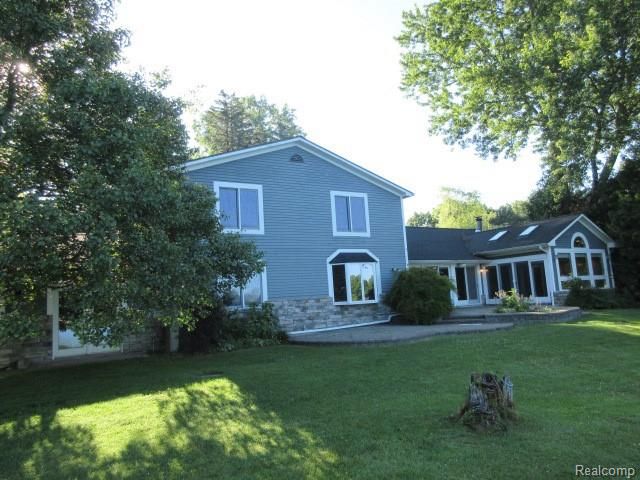 4870 Lakeview Boulevard, Clarkston, MI 48348