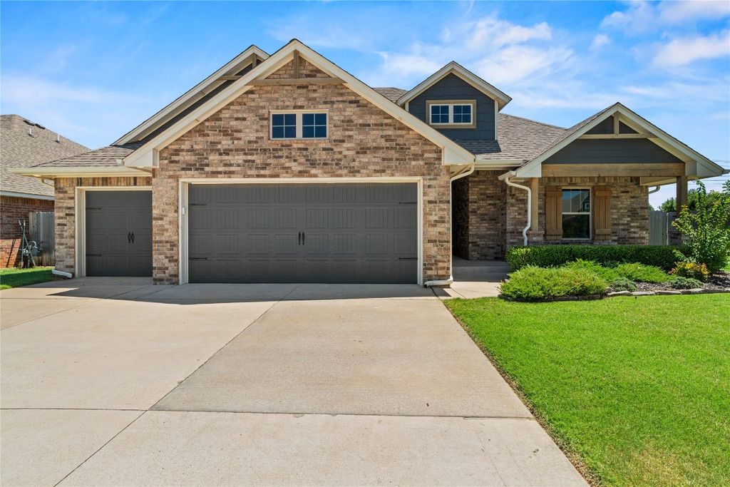 10832 NW 5th Street, Yukon, OK 73099