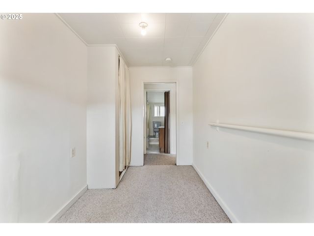 643 Se PARROTT St, Roseburg, OR 97470