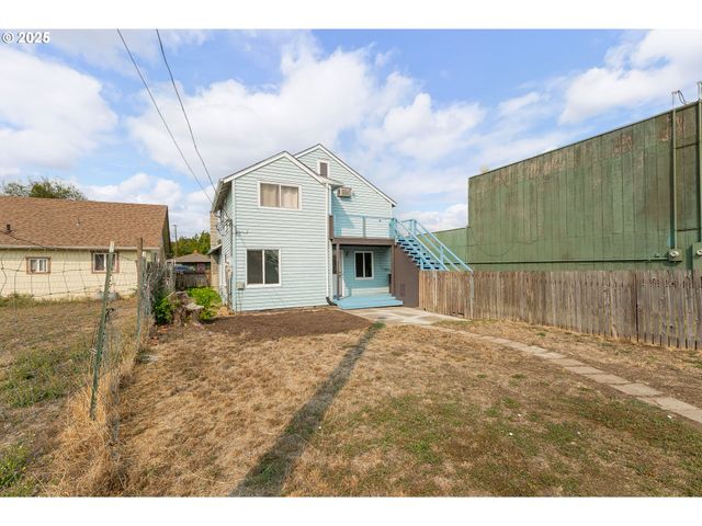 643 Se PARROTT St, Roseburg, OR 97470