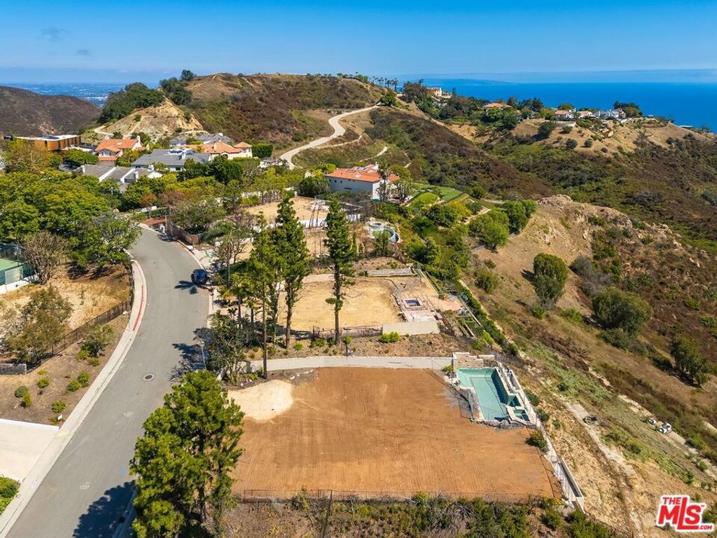 16740 Monte Hermoso Drive, Pacific Palisades, CA 90272 — exterior