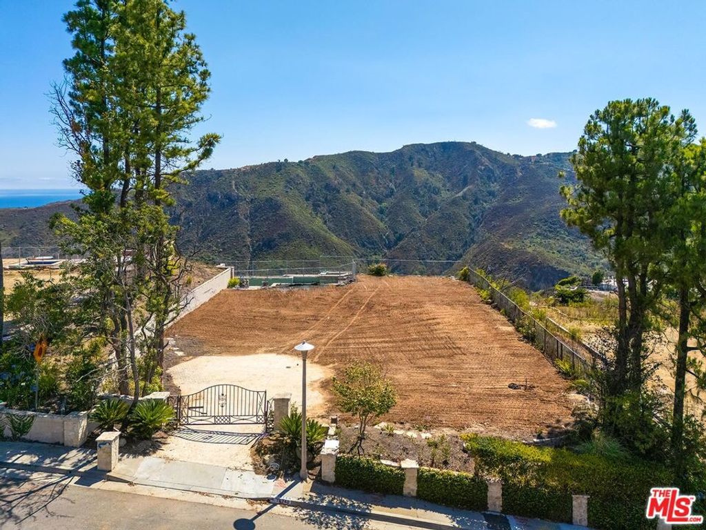 16740 Monte Hermoso Drive, Pacific Palisades, CA 90272 — photo 2