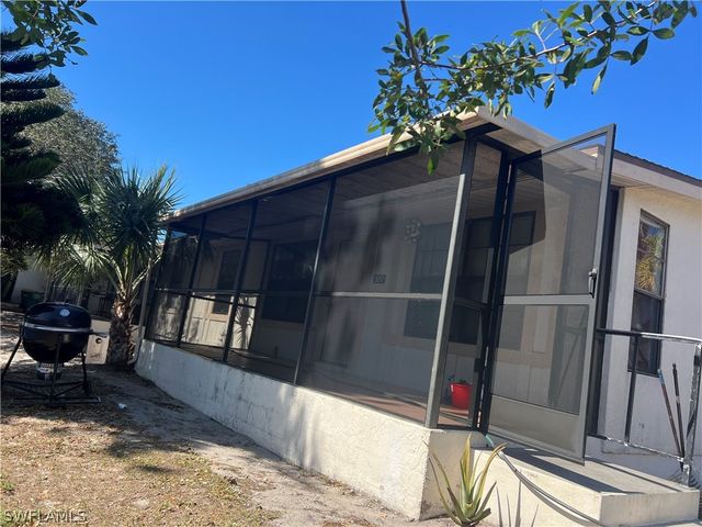 5217 Treetops DR I, Naples, FL 34113