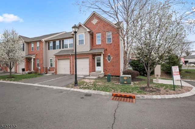 18 Panfili Ln, Hamilton Twp., NJ 08610