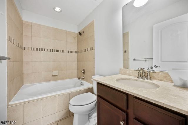 18 Panfili Ln, Hamilton Twp., NJ 08610