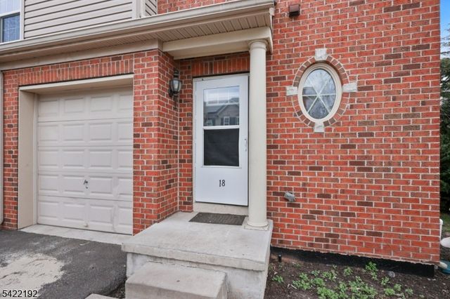 18 Panfili Ln, Hamilton Twp., NJ 08610