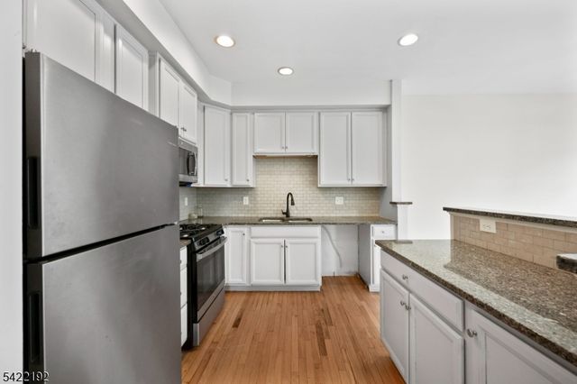 18 Panfili Ln, Hamilton Twp., NJ 08610