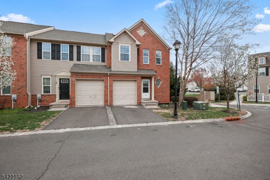 18 Panfili Ln, Hamilton Twp., NJ 08610