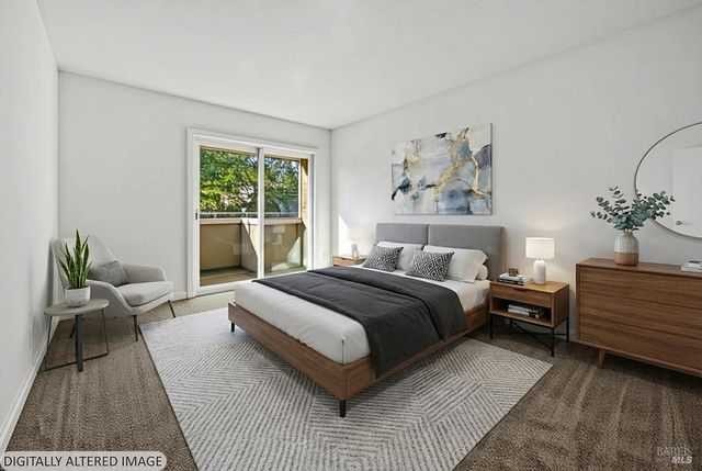 2125 W Steele Ln, Santa Rosa, CA 95403