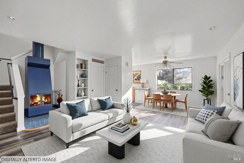 2125 W Steele Ln, Santa Rosa, CA 95403