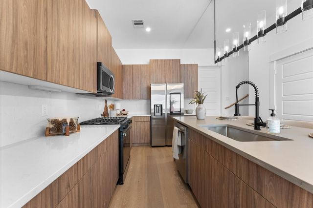 2308 Springwood Cove Lane, Houston, TX 77055