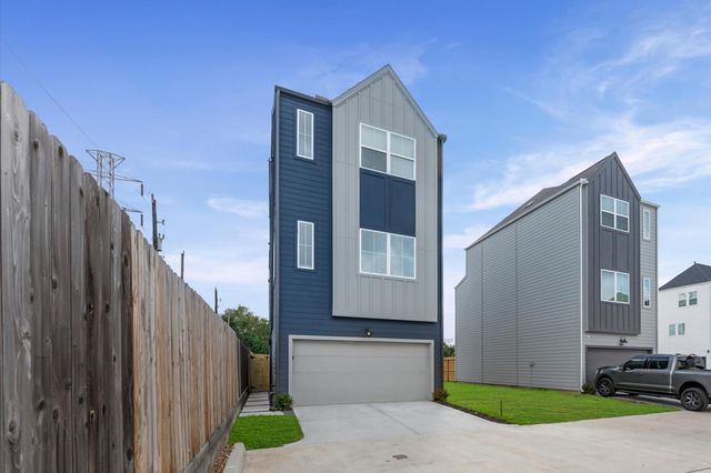 2308 Springwood Cove Lane, Houston, TX 77055