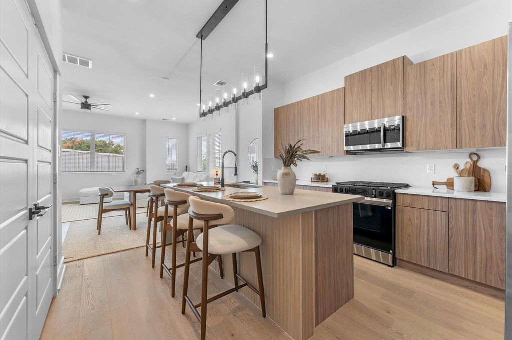 2308 Springwood Cove Lane, Houston, TX 77055