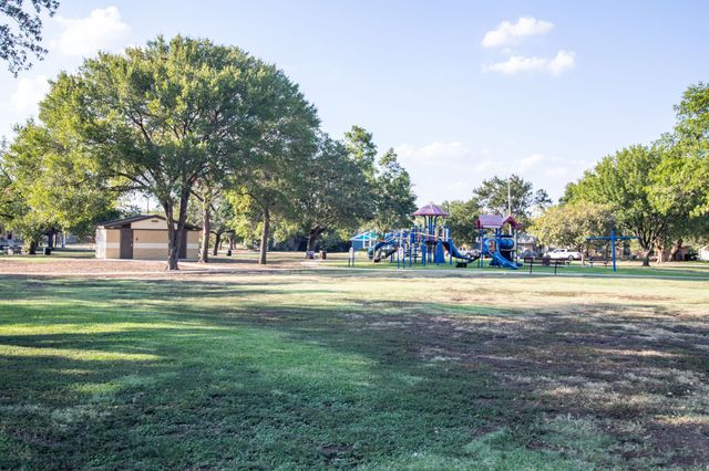 2103 Cedarcrest Drive, Carrollton, TX 75007