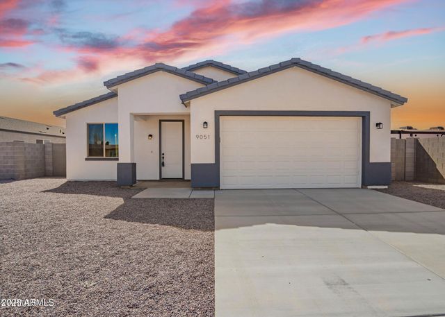 9051 W MAGNUM Drive, Arizona City, AZ 85123