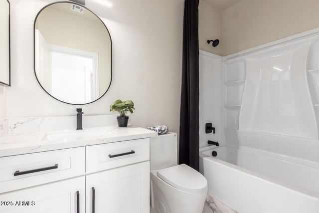 9051 W MAGNUM Drive, Arizona City, AZ 85123