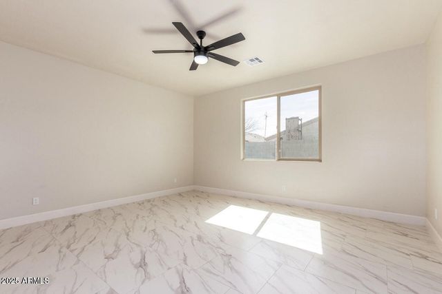 9051 W MAGNUM Drive, Arizona City, AZ 85123