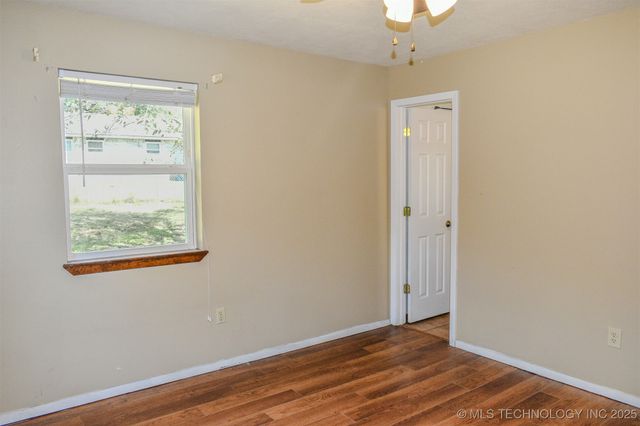 906 Powell Drive, Antlers, OK 74523