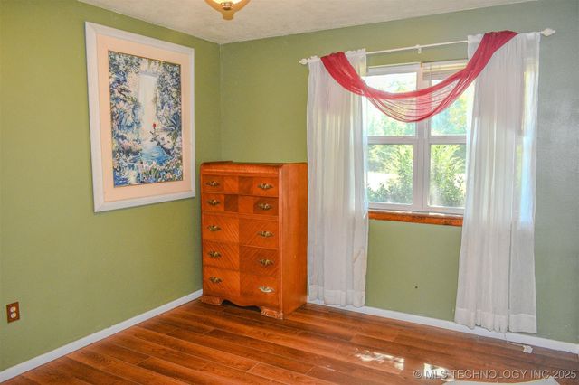 906 Powell Drive, Antlers, OK 74523